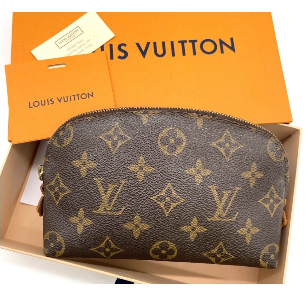 X SOLD X Auth LOUIS VUITTON Monogram Pochette Cosmetic Pouch - Picture 2 of 16